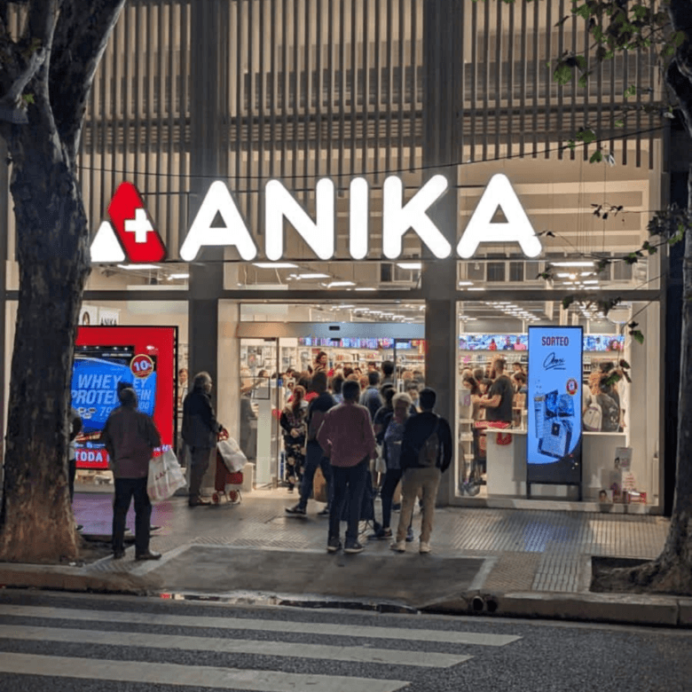 anika fachada de la franquicia argentina de farmacia