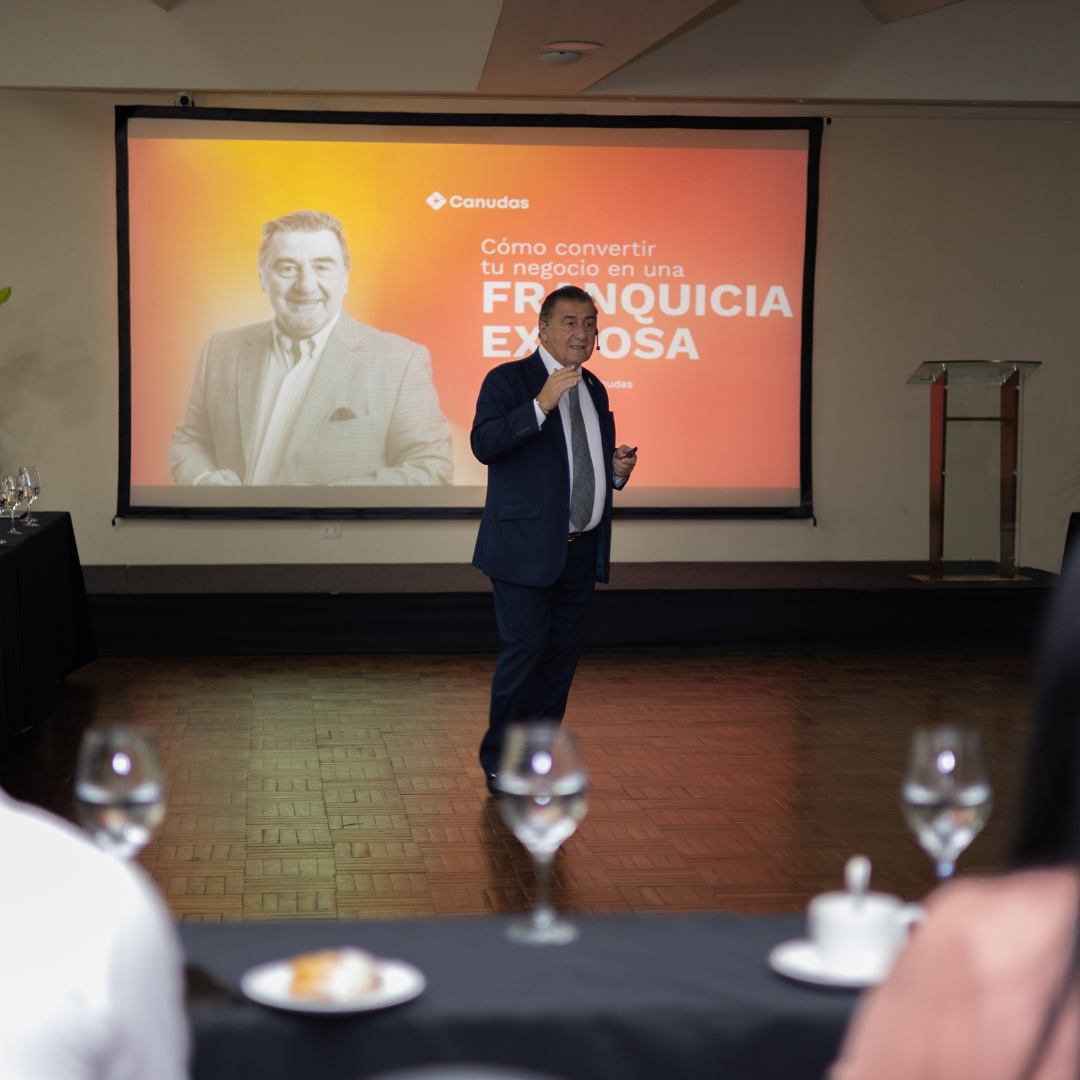 Santa-cruz-mostró-interes-en-franquicias